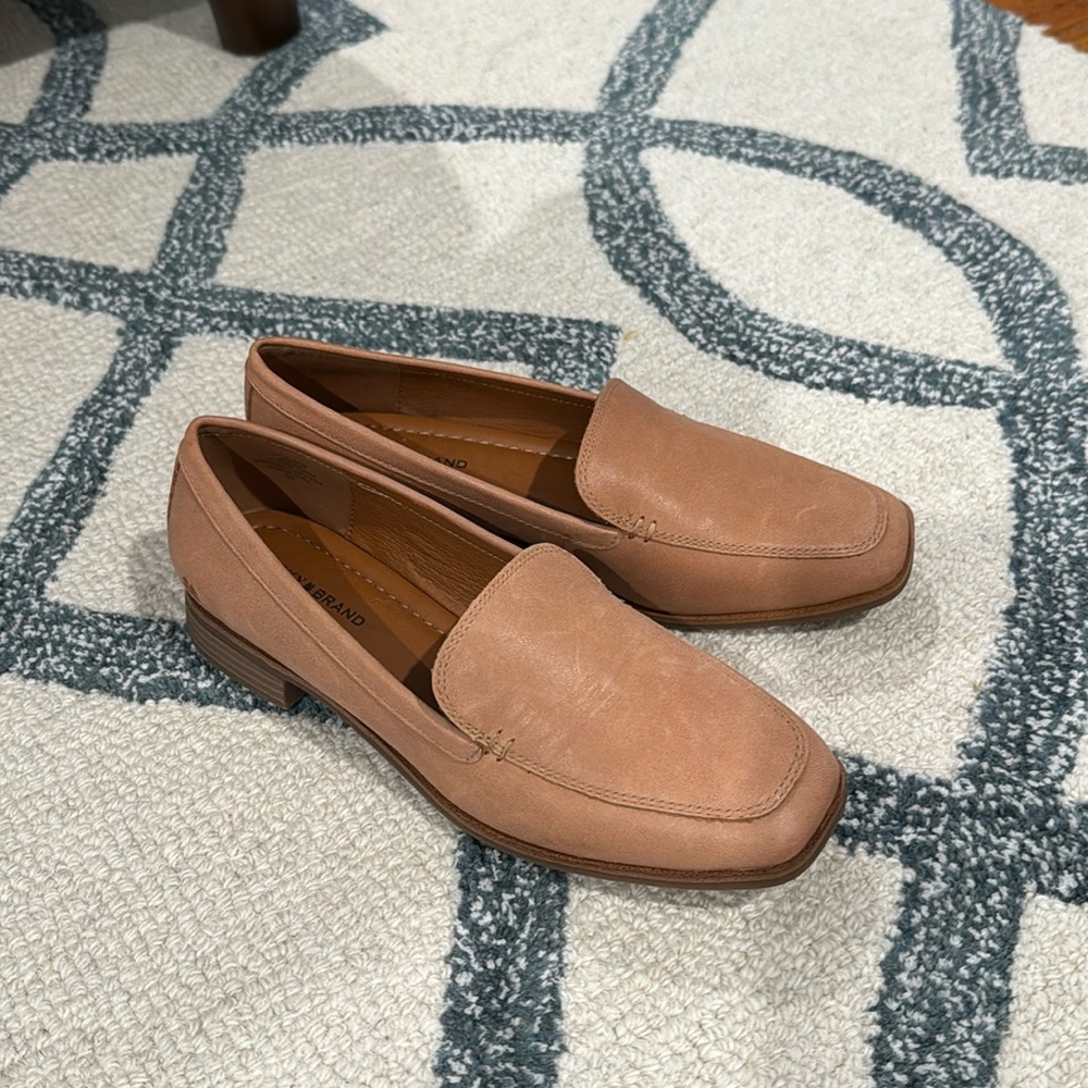 NWOT Lucky Brand women’s loafers